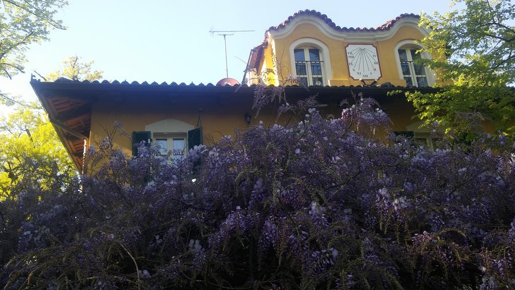 Villa Mirano Bed & Breakfast Piossasco Exterior photo